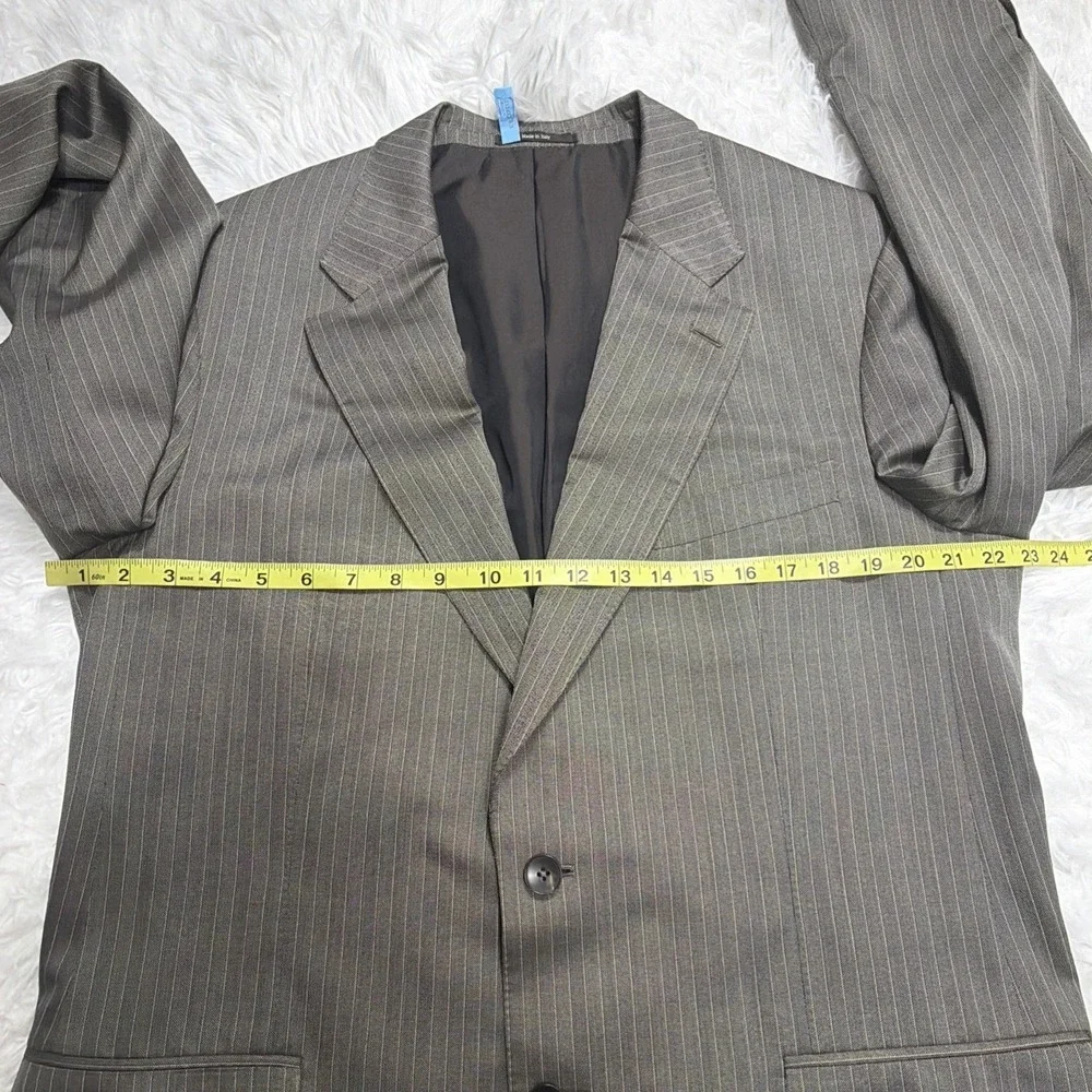 GUCCI Italy Men's Silk Sport Coat Blazer 44L Long Taupe Pinstripe Wedding Formal